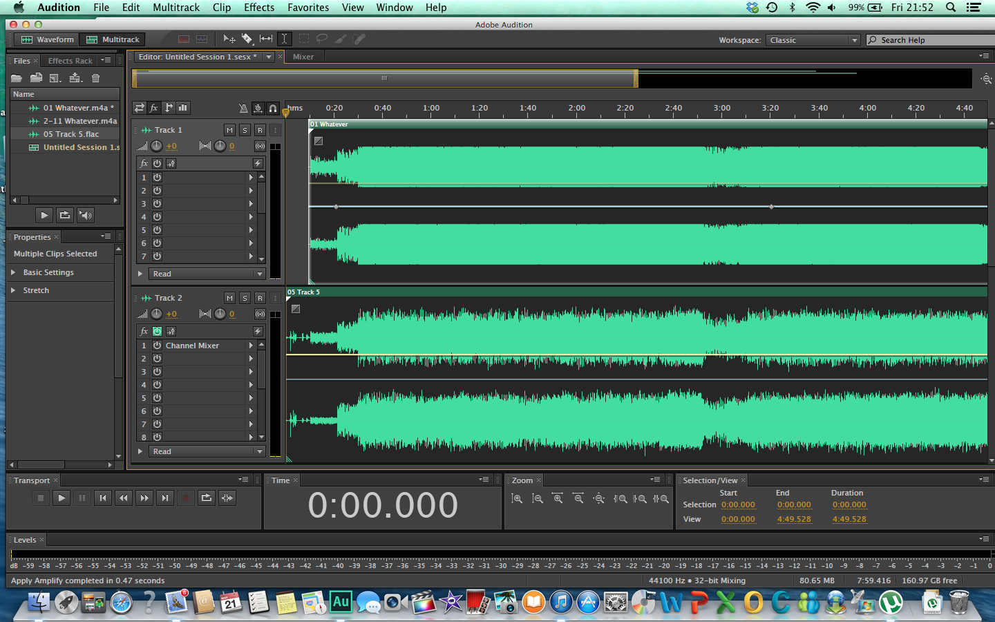 A zoomed-out view of the level-matched waveforms of the mastered (top) and unmastered versions (bottom)